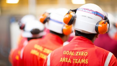 Ejercicio de simulación de rescate en una refinería (normas de salud, seguridad y medio ambiente)