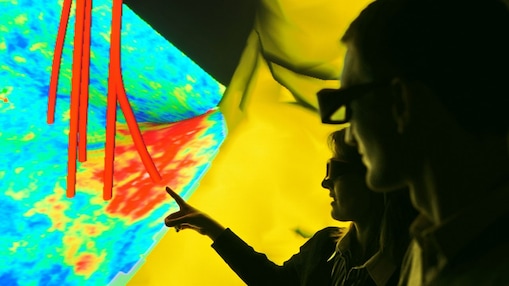 Imagen sísmica con trayectorias de sondeos donde se muestra cómo se pueden integrar datos del subsuelo obtenidos de distintas fuentes