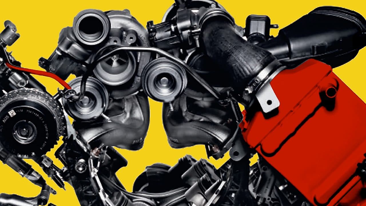 Imagen de un motor de coche sobre fondo amarillo