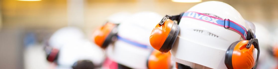 Ejercicio de simulación de rescate en una refinería (normas de salud, seguridad y medio ambiente)